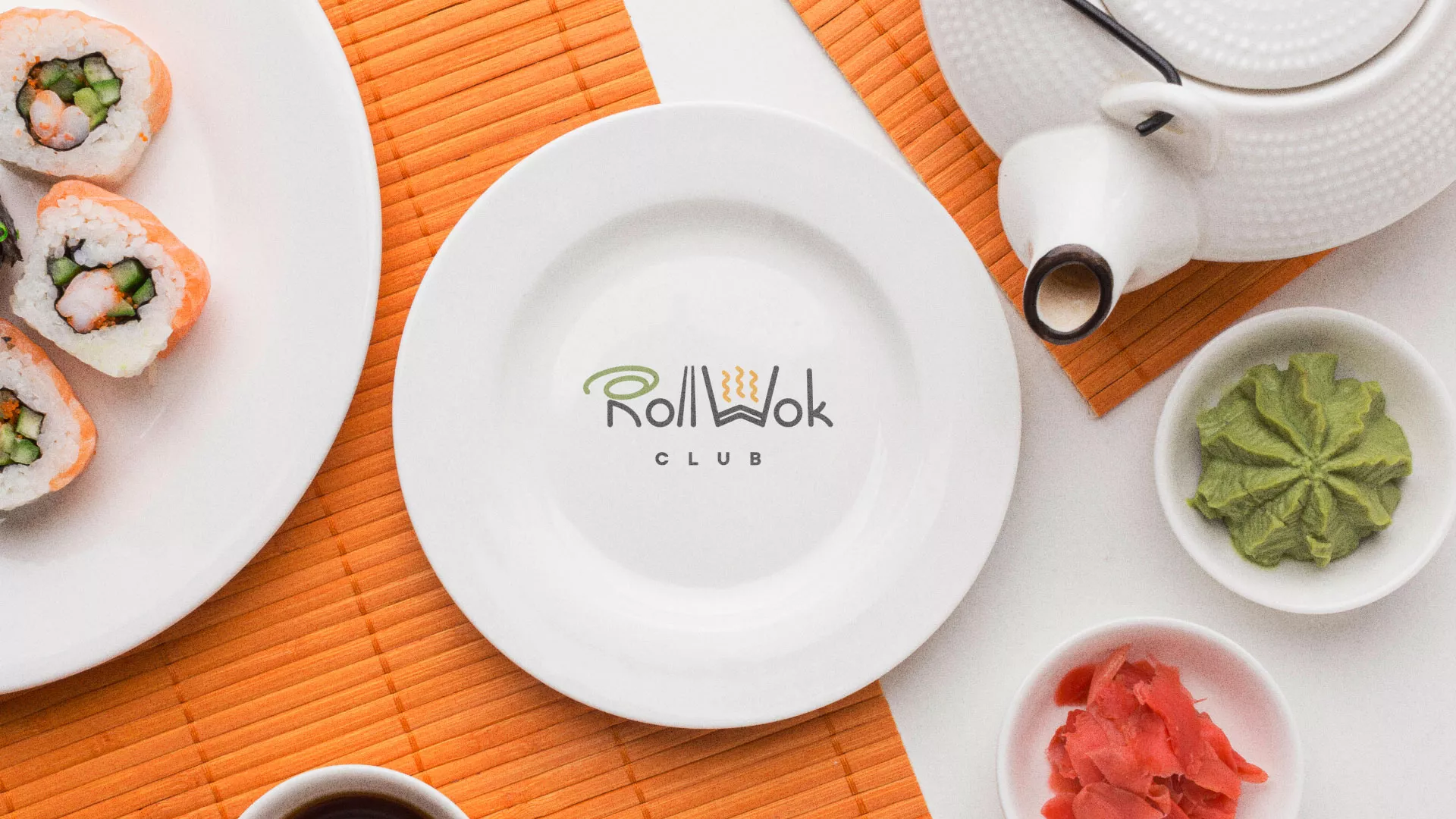 Разработка логотипа и фирменного стиля в Комсомольске для суши-бара «Roll Wok Club» Разработка логотипа и фирменного стиля в Комсомольске для суши-бара «Roll Wok Club»